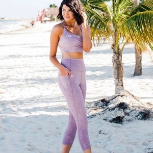 Zyia Lilac Floral Pocket Hi-Rise Capri